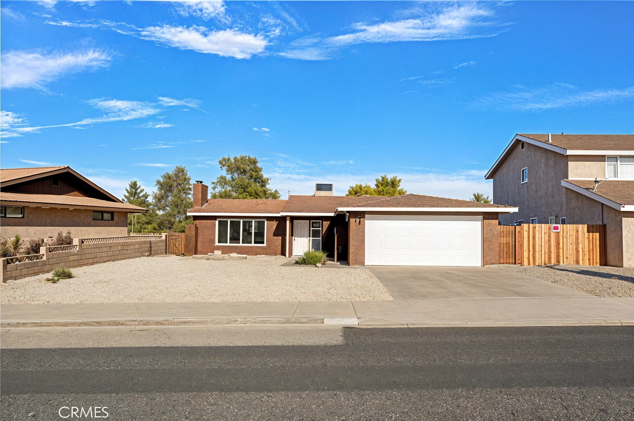 13977 Arrowhead Dr, Victorville